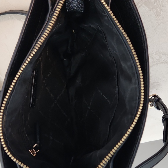 Michael Kors black pebbled leather crossbody bag - Picture 8 of 11